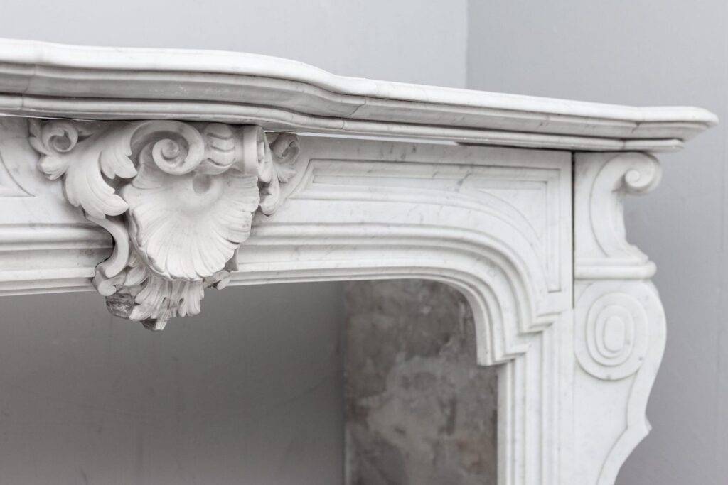 NEOCLASSIC ANTIQUE WHITE MARBLE FIREPLACE