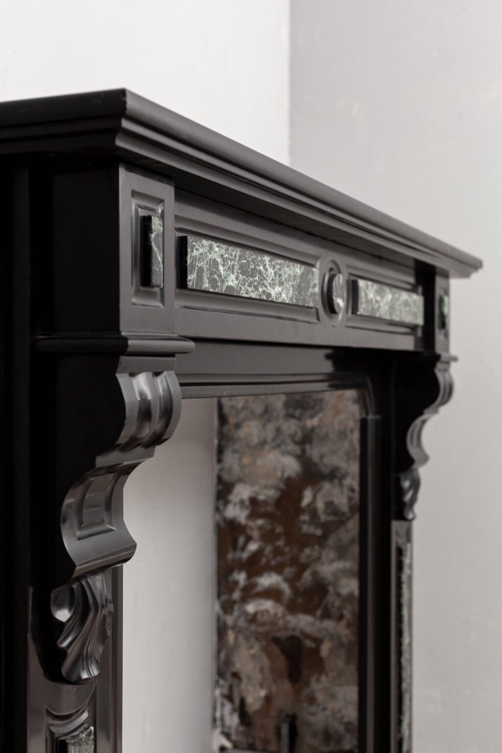 NEOCLASSIC BLACK MARBLE ANTIQUE FIREPLACE — detail 2