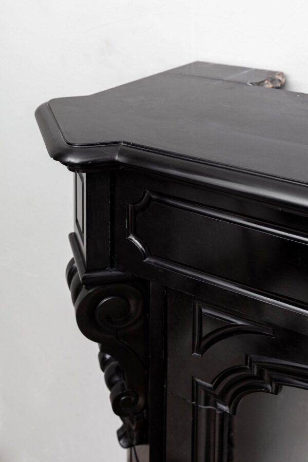 Black marble, surround fireplace, noir de maizy.