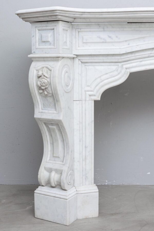 White marble, surround fireplace, white carrara marble.