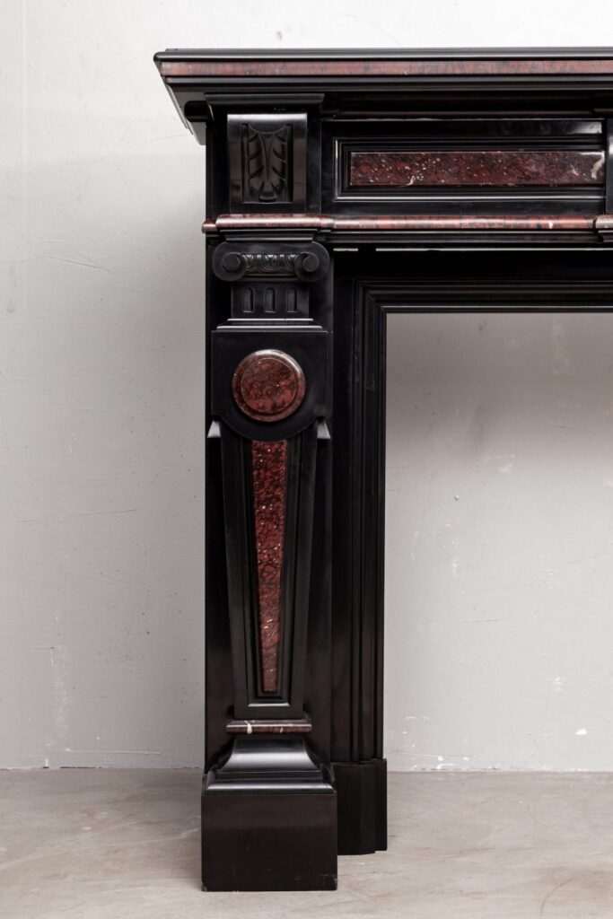 Neoclassicistische Noir De Mazy Antieke Omloop Schouw