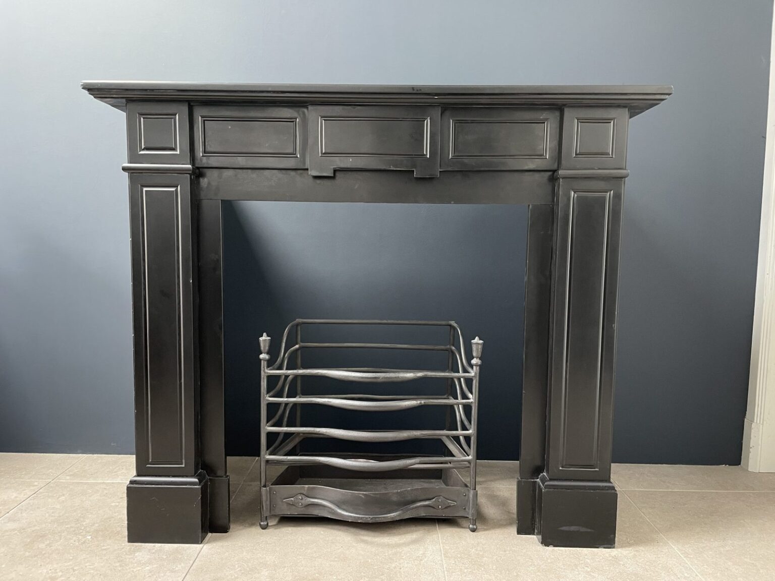Noir de Mazy Antique Circular Fireplace — detail 2