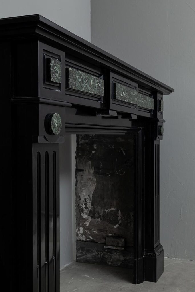 NEOCLASSIC BLACK MARBLE ANTIQUE FIREPLACE