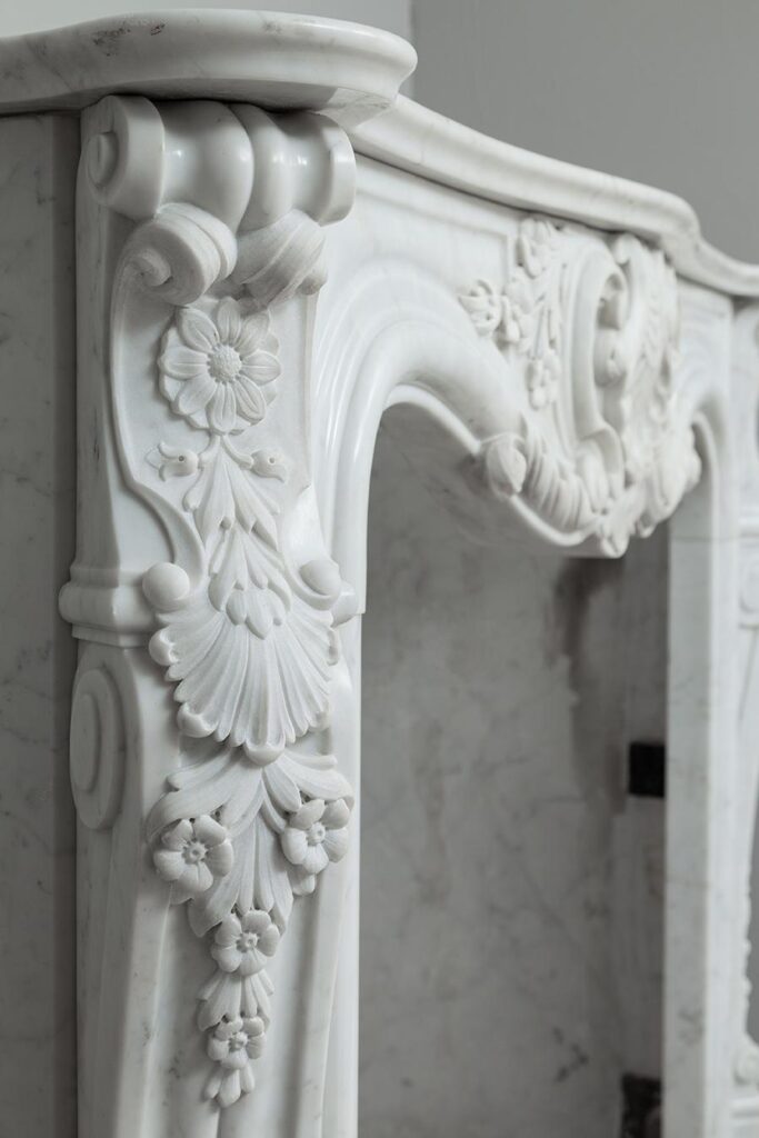 Louis XV Carrara Wit Marmeren Antieke Schouw