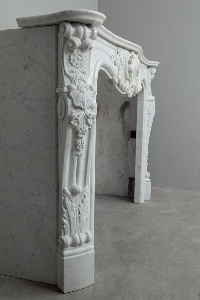 Louis XV Carrara Wit Marmeren Antieke Schouw