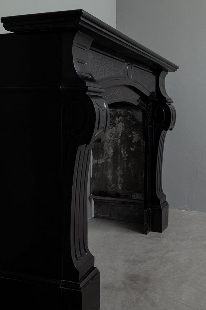 ART NOUVEAU BLACK MARBLE ANTIQUE CIRCULATION FIREPLACE