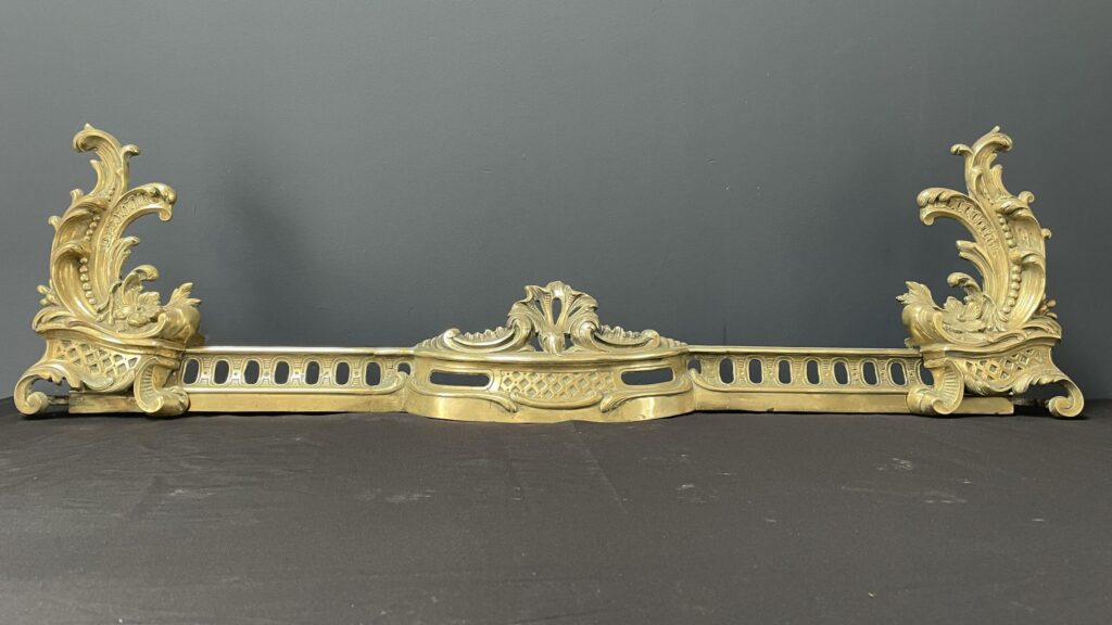 Prachtige Antieke Franse Openhaard Fender verstelbaar — detail 2
