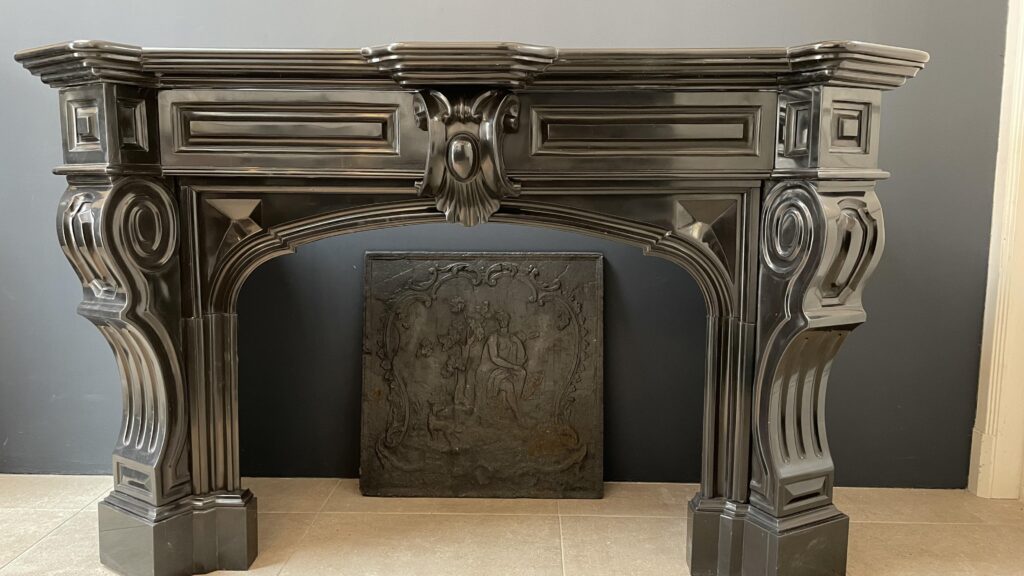 Beautiful Louis XVI Noir de Mazy Antique Circulation Fireplace