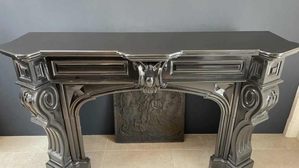 Beautiful Louis XVI Noir de Mazy Antique Circulation Fireplace