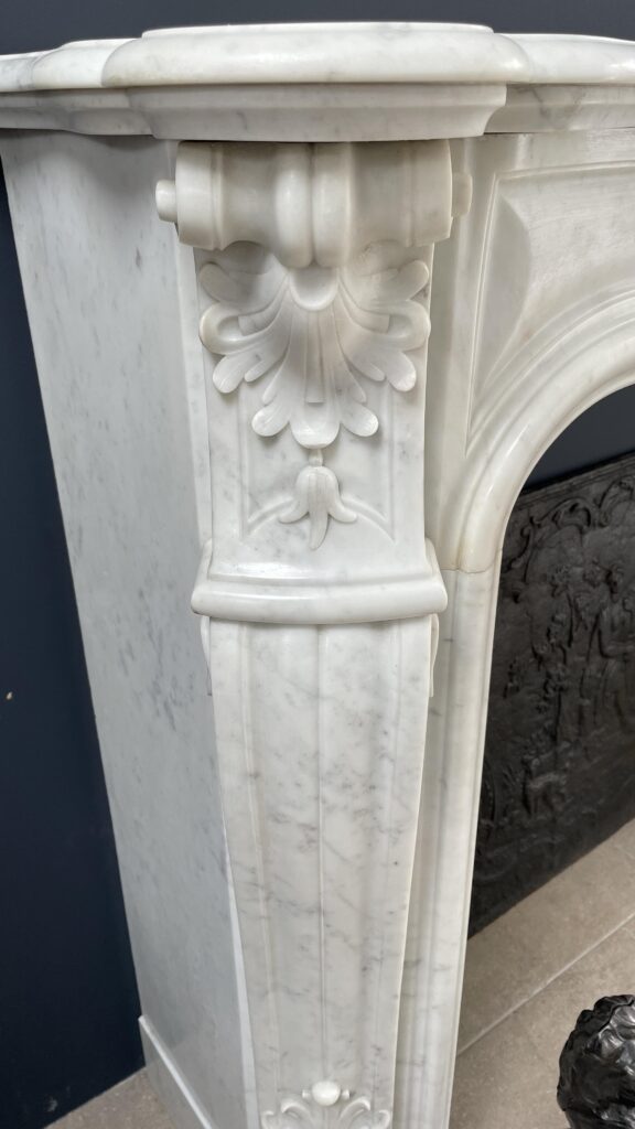 Franse Luxe Antieke Carrara Marmer Half Omloop Schouw