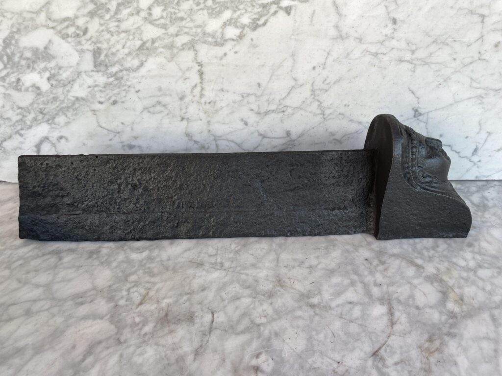 Set Antieke Franse Witte Stookbokken Gietijzer