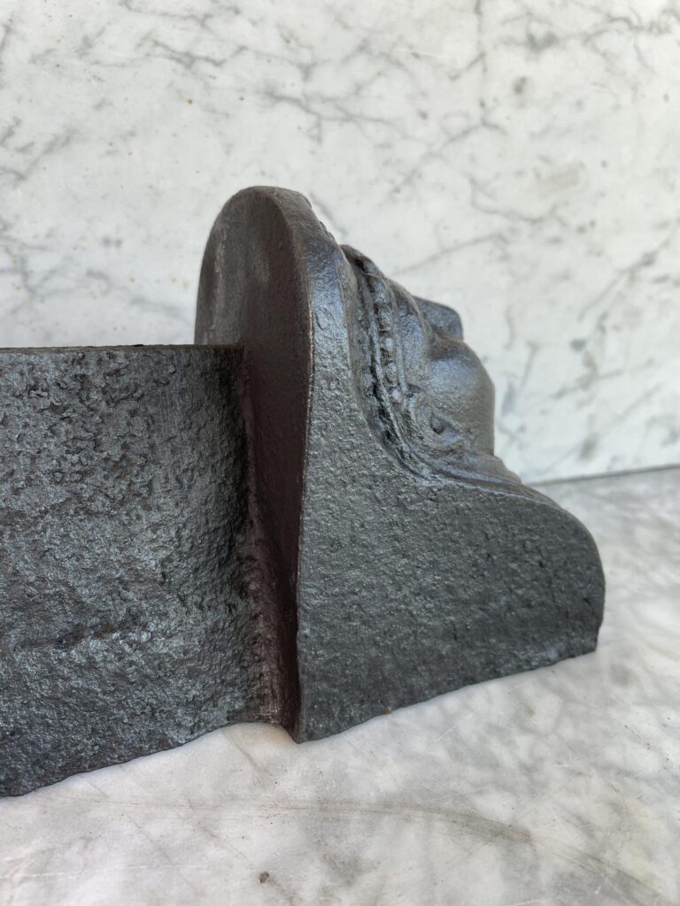 Set Antieke Franse Witte Stookbokken Gietijzer