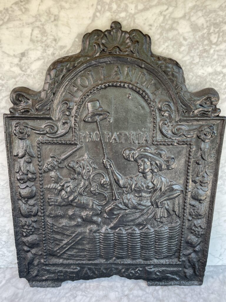 Antique Fireback, Hollandia