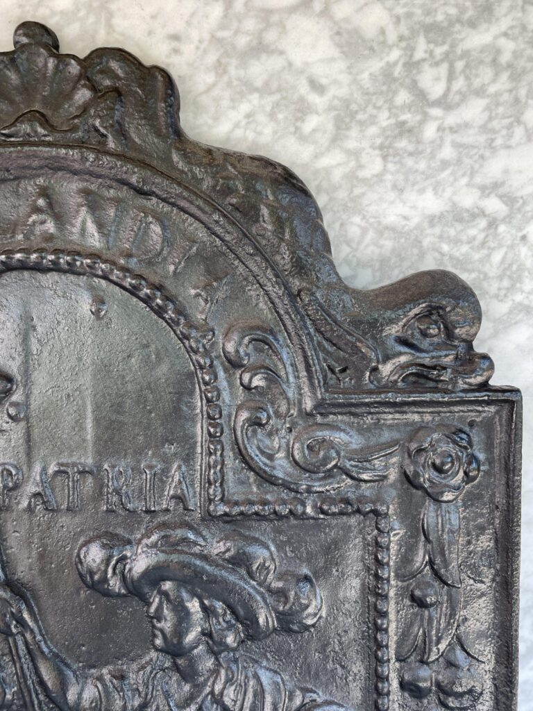 Antique Fireback, Hollandia