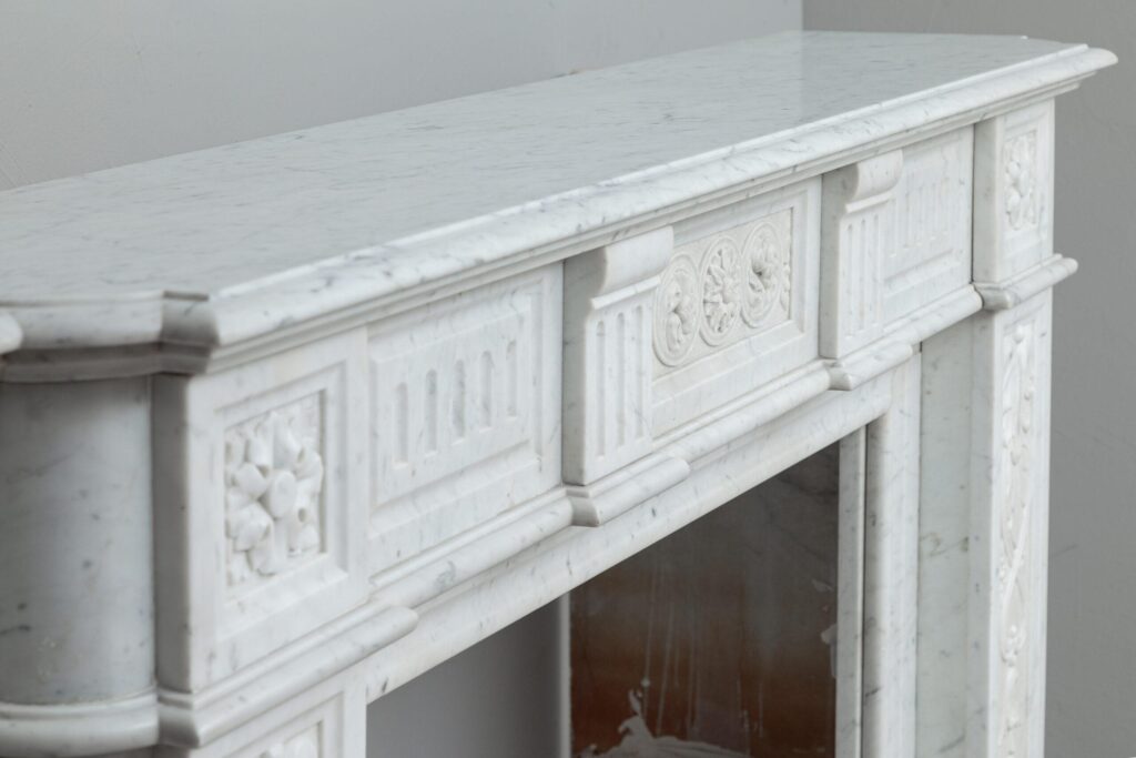 NEOCLASSIC WHITE MARBLE ANTIQUE CIRCULATION FIREPLACE