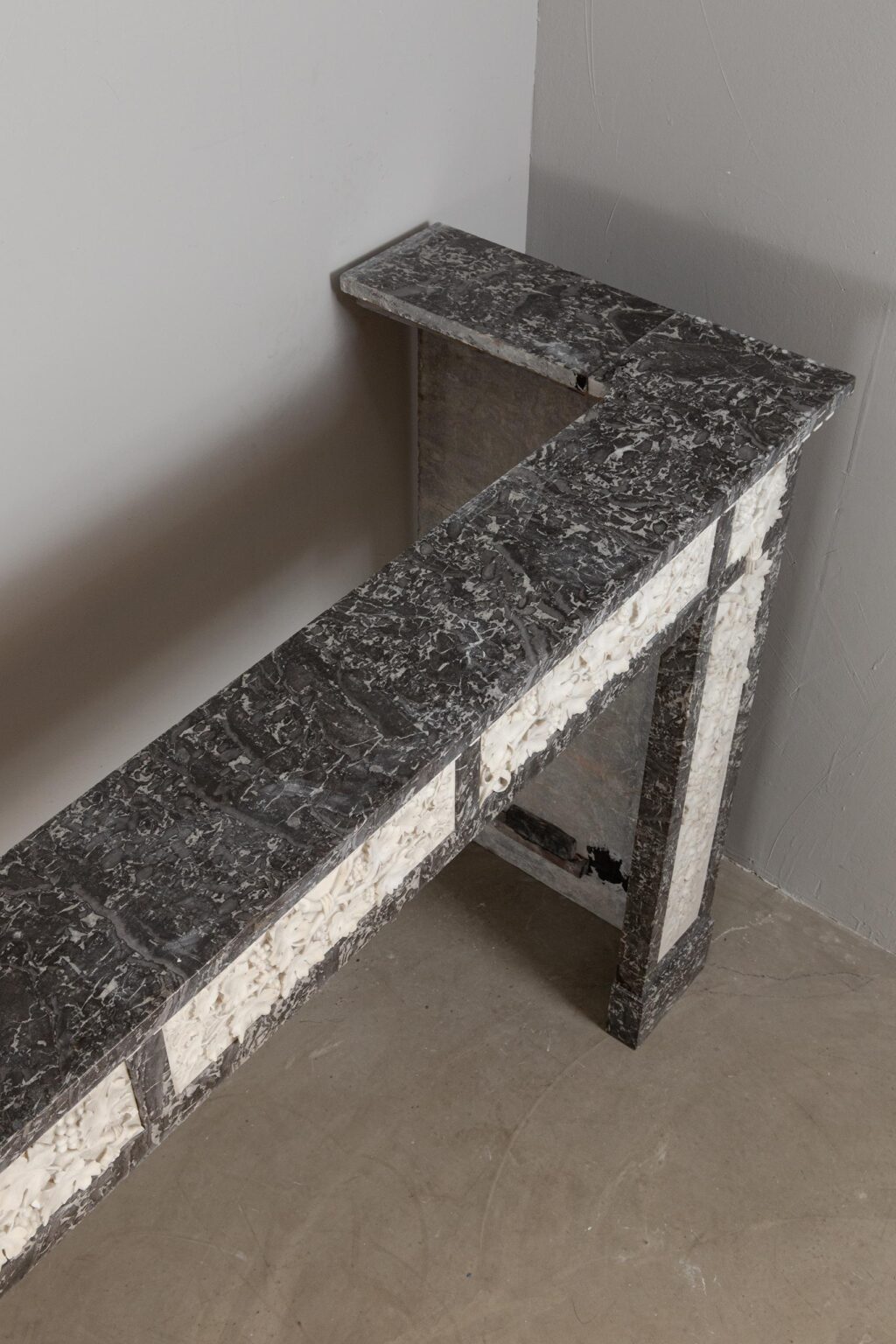 Grey and White Marble Antique Louis XVI full circulation fireplace — detail 1