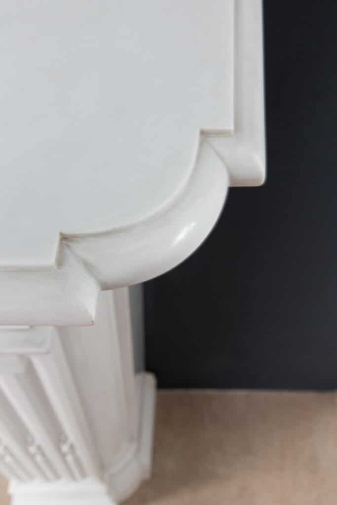 Zeer Exclusieve Helder wit Statuario Marmer Antieke Front Schouw