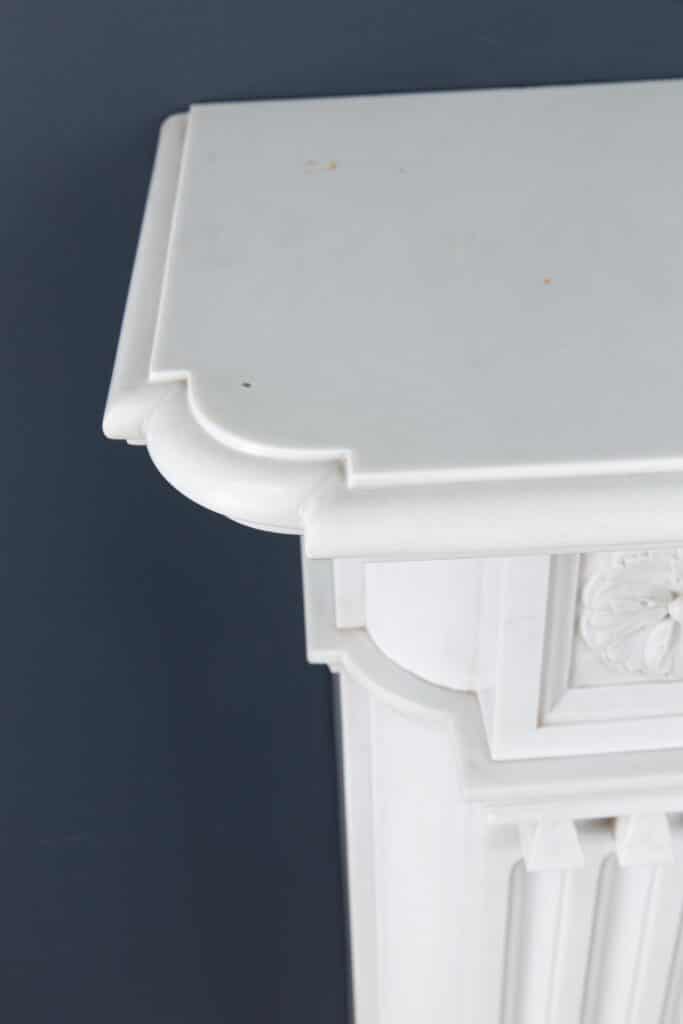 Zeer Exclusieve Helder wit Statuario Marmer Antieke Front Schouw