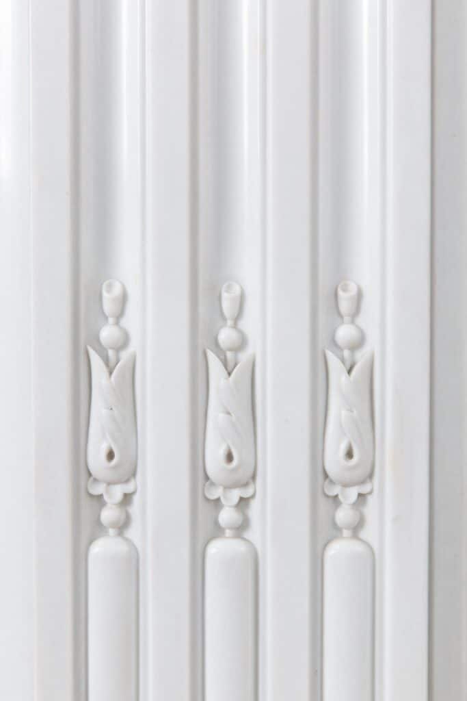 Zeer Exclusieve Helder wit Statuario Marmer Antieke Front Schouw