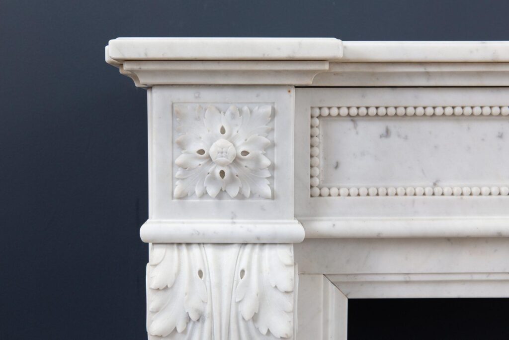 Franse LOUIS XV Carrara Marmer Antieke  Front Schouw