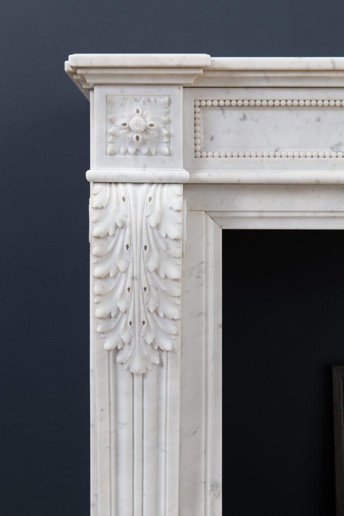 Franse LOUIS XV Carrara Marmer Antieke  Front Schouw