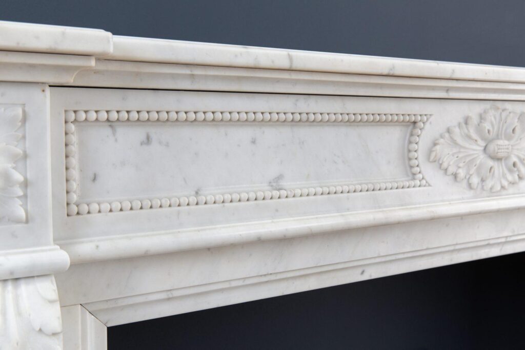 Franse LOUIS XV Carrara Marmer Antieke  Front Schouw