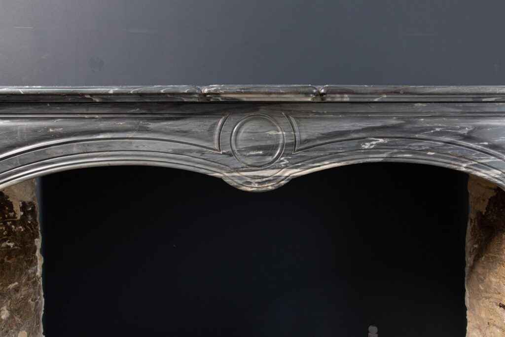 Grijs Marmeren Antieke Front Schouw — detail 1