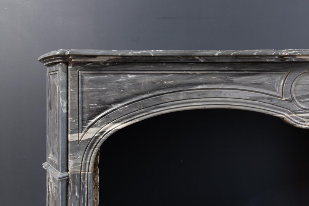 Grijs Marmeren Antieke Front Schouw — detail 2