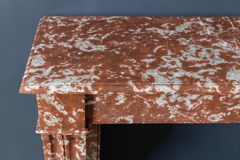 Rood Marmeren Antieke Front Schouw