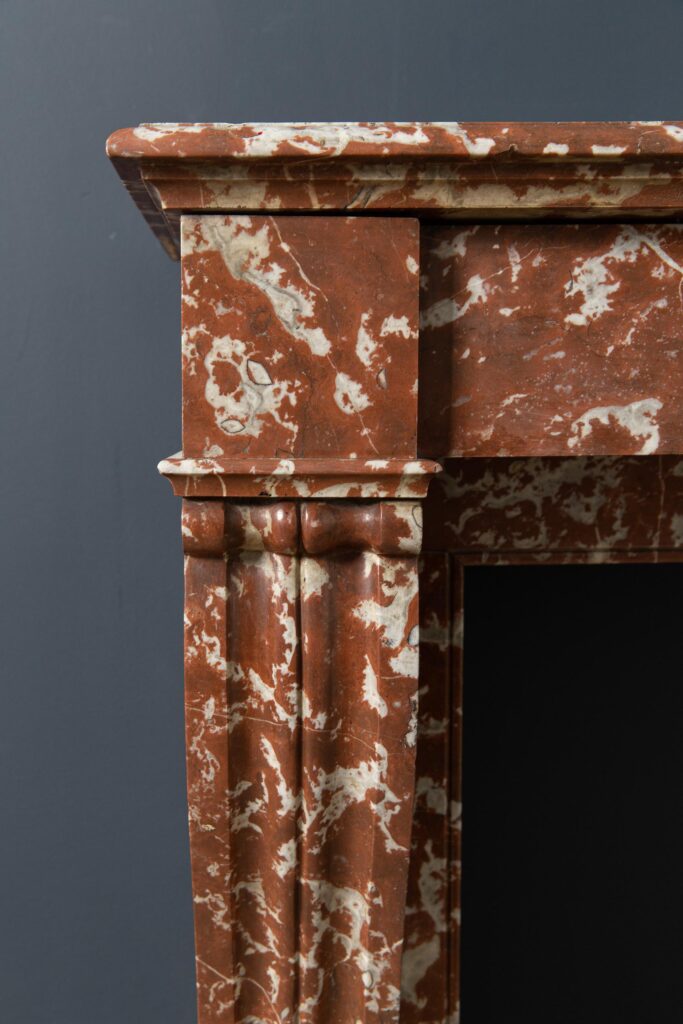 Rood Marmeren Antieke Front Schouw — detail 2