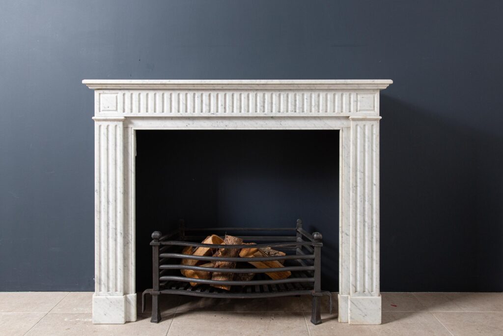 Wit Carrara Marmeren Antieke Front Schouw