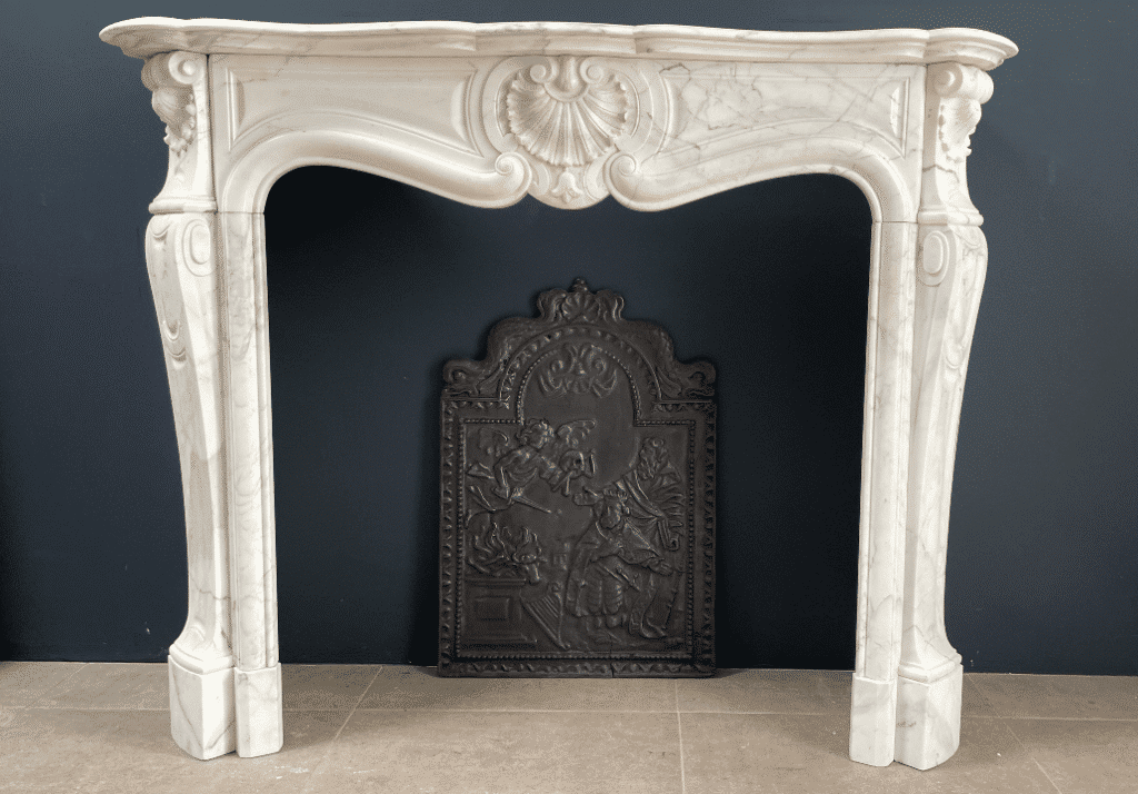 Luxury French Antique Arabescato Marble Circular Fireplace