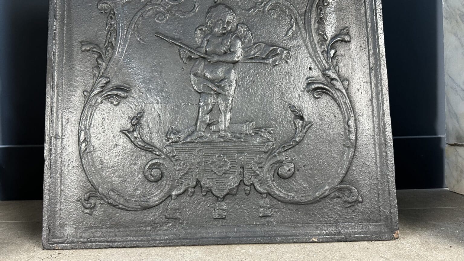 Antique Fireback for the Open Fire — detail 2