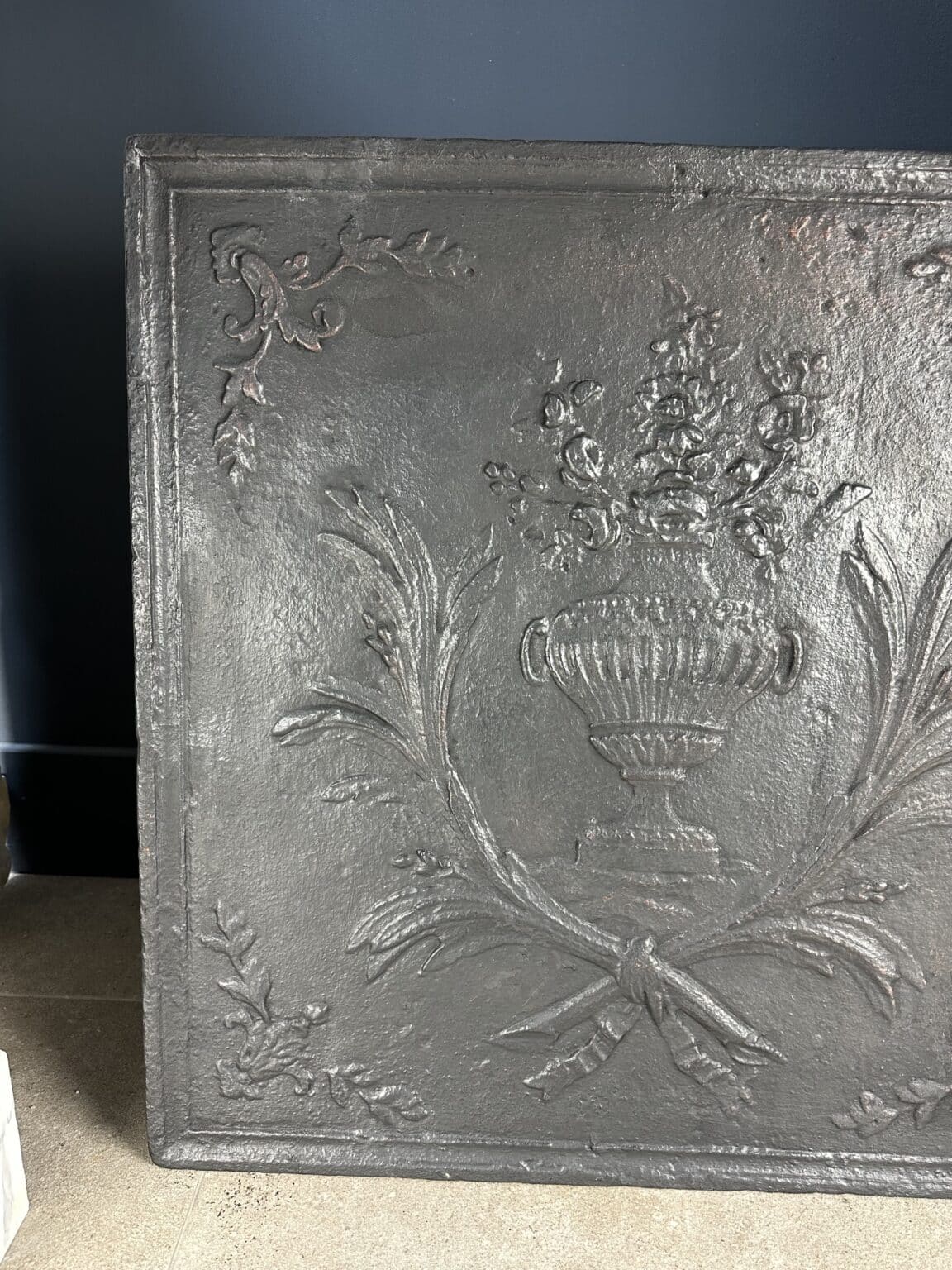 Beautiful Large Antique Cast-Iron Fireback — detail 2
