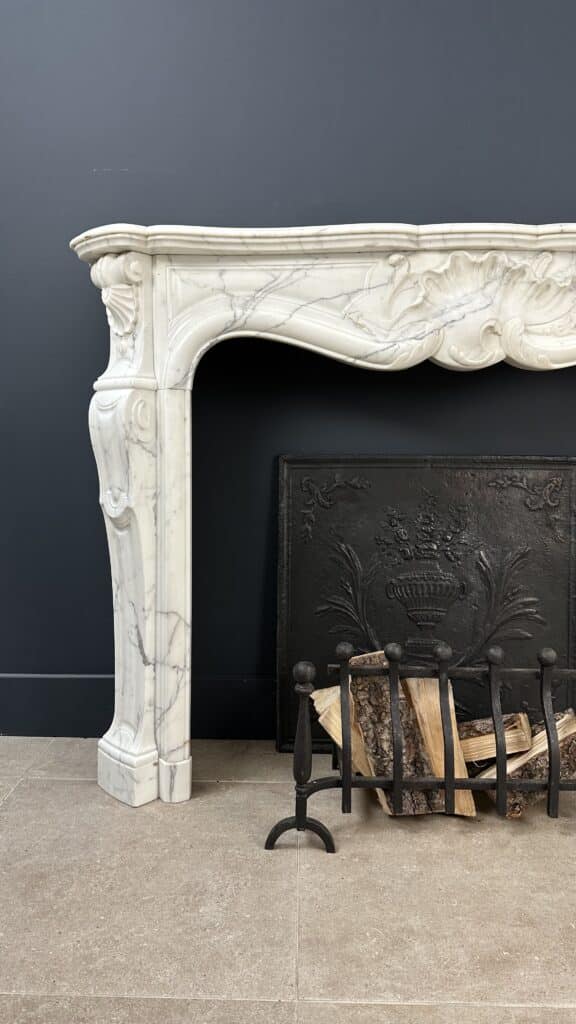 Prachtige Antieke Rococo Frontschouw Wit Marmer