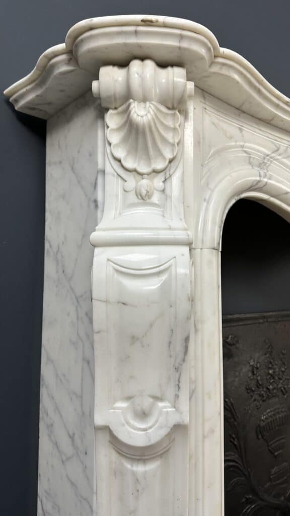 Prachtige Antieke Rococo Frontschouw Wit Marmer