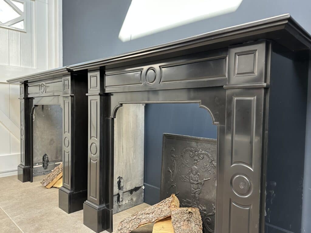 Set of Two Antique Circular Fireplaces in Noir de Mazy Marble