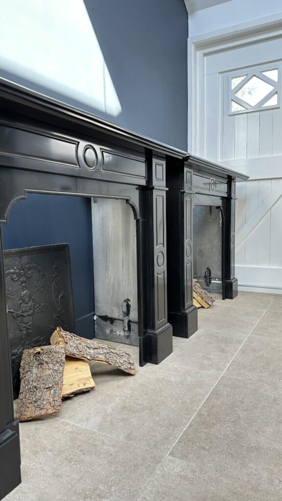 Set of Two Antique Circular Fireplaces in Noir de Mazy Marble