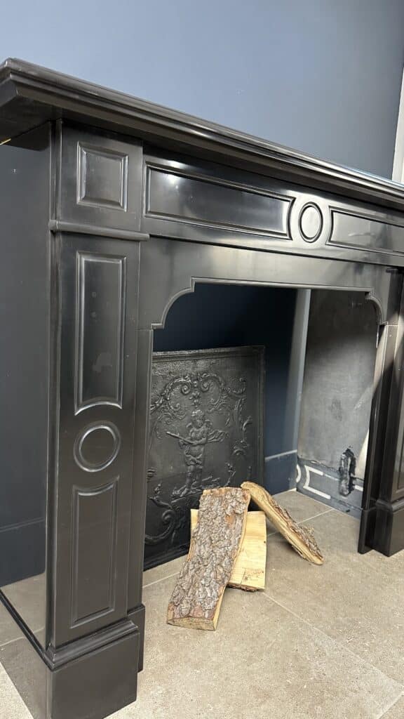 Black Marble Antique Circular Fireplace in Noir de Mazy