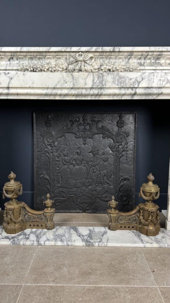 Beautiful Antique French Front Fireplace: A Masterpiece of Refinement and Craftsmanship