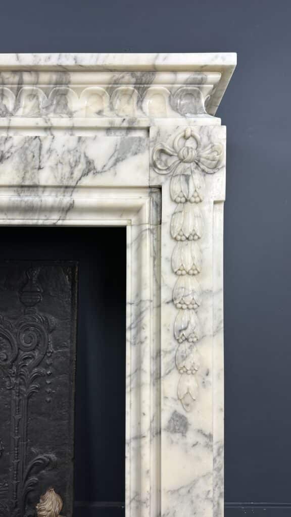 Beautiful Antique French Front Fireplace: A Masterpiece of Refinement and Craftsmanship