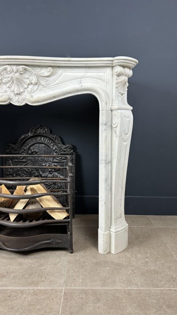 Elegante Witte Antieke Marmeren Omloopschouw