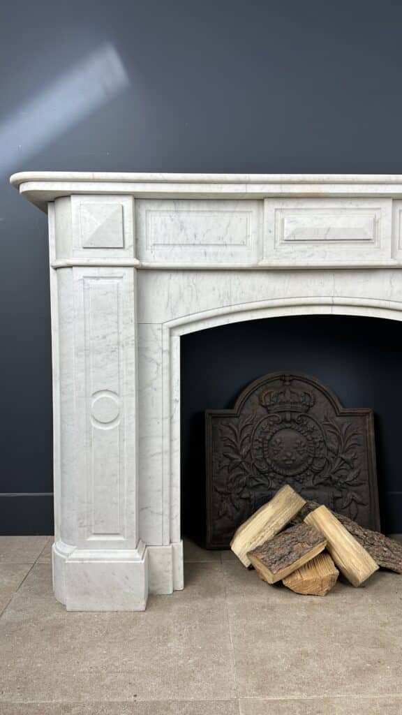Distinctive Antique Circular Fireplace with Round Consoles in White Carrara Marble