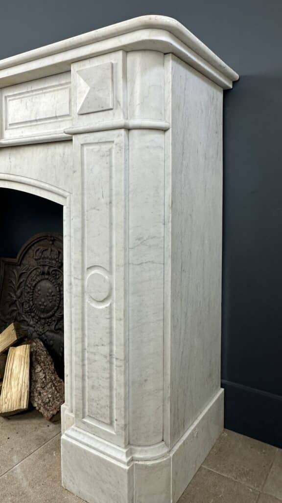 Distinctive Antique Circular Fireplace with Round Consoles in White Carrara Marble