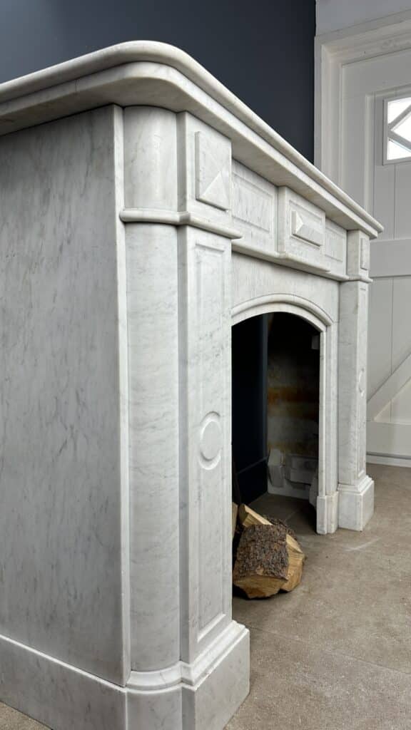 Distinctive Antique Circular Fireplace with Round Consoles in White Carrara Marble