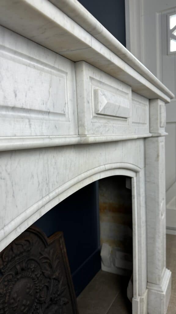 Distinctive Antique Circular Fireplace with Round Consoles in White Carrara Marble