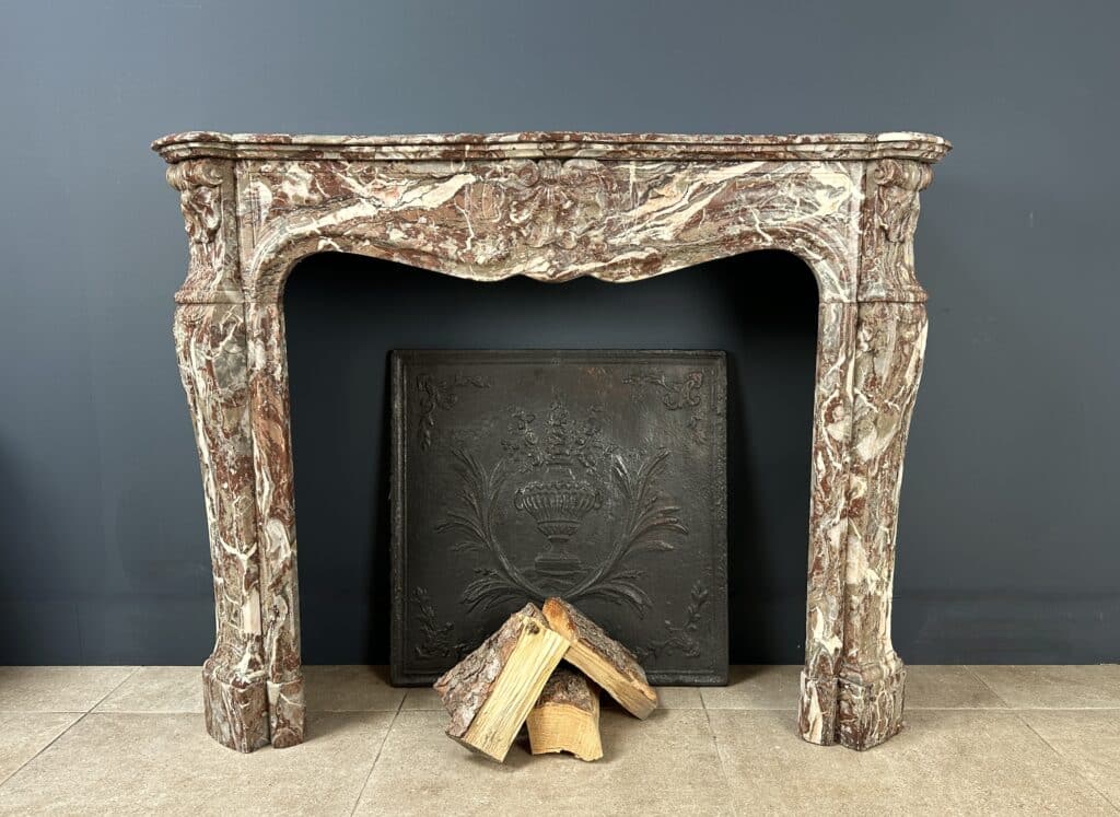Antique Trois Coquilles Front Fireplace in Red-Brown Marble