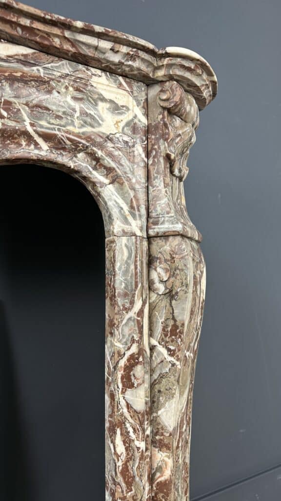 Antique Trois Coquilles Front Fireplace in Red-Brown Marble