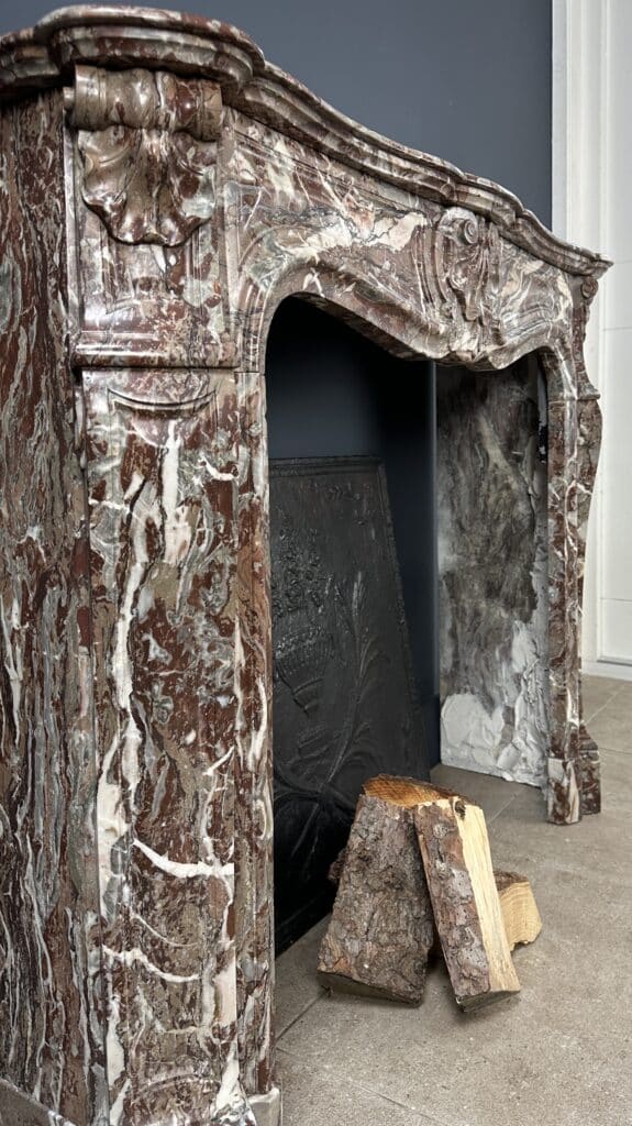 Antique Trois Coquilles Front Fireplace in Red-Brown Marble
