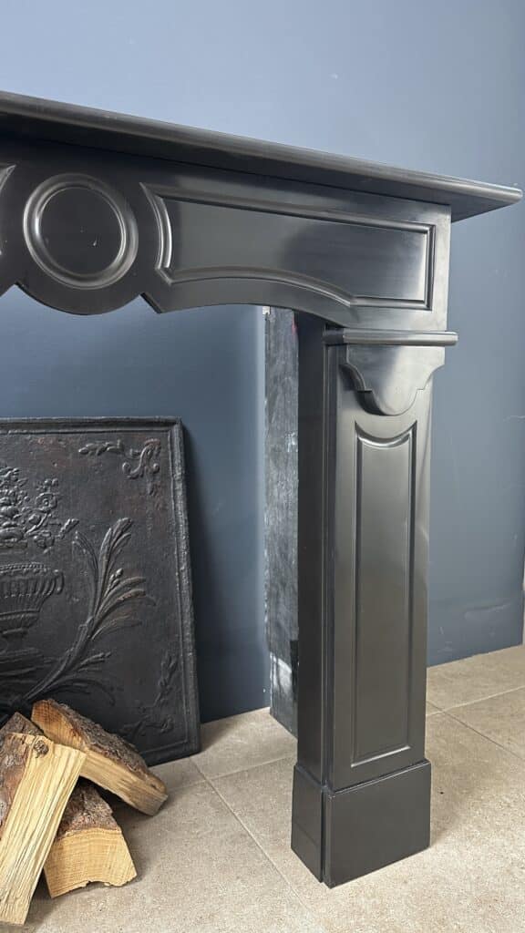 Black Marble Antique Circular Fireplace with Round Front